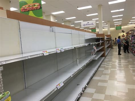 LIST: Store hours of supermarkets during quarantine period.
